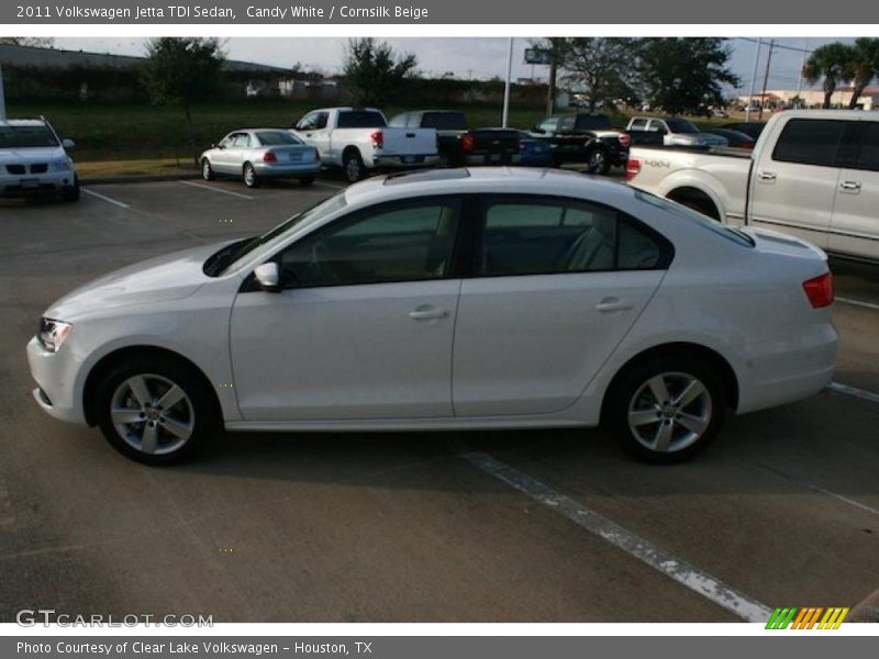 Candy White / Cornsilk Beige 2011 Volkswagen Jetta TDI Sedan