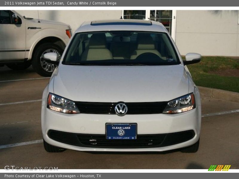 Candy White / Cornsilk Beige 2011 Volkswagen Jetta TDI Sedan