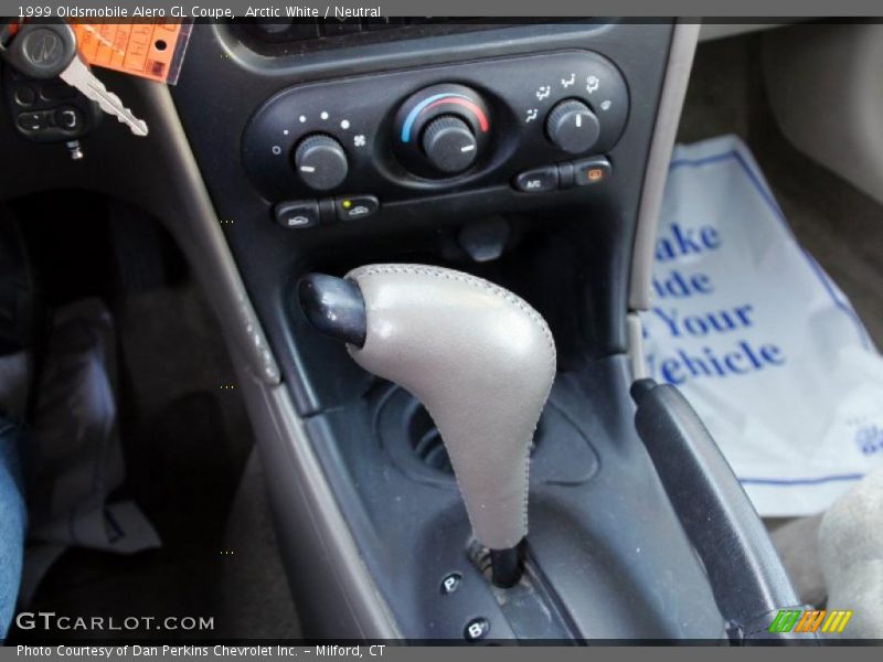 Arctic White / Neutral 1999 Oldsmobile Alero GL Coupe