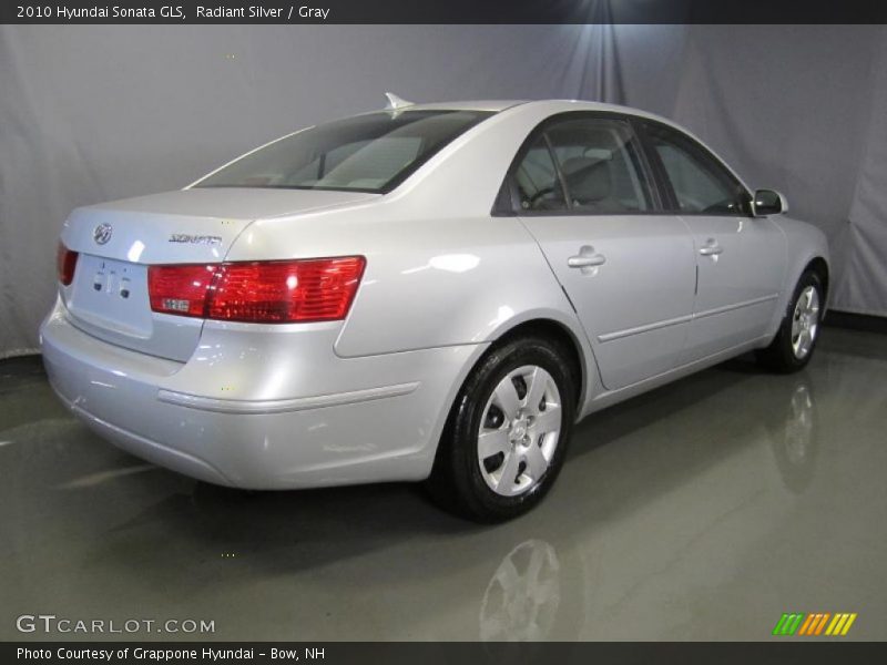 Radiant Silver / Gray 2010 Hyundai Sonata GLS