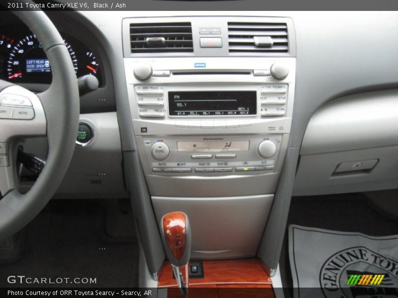 Black / Ash 2011 Toyota Camry XLE V6