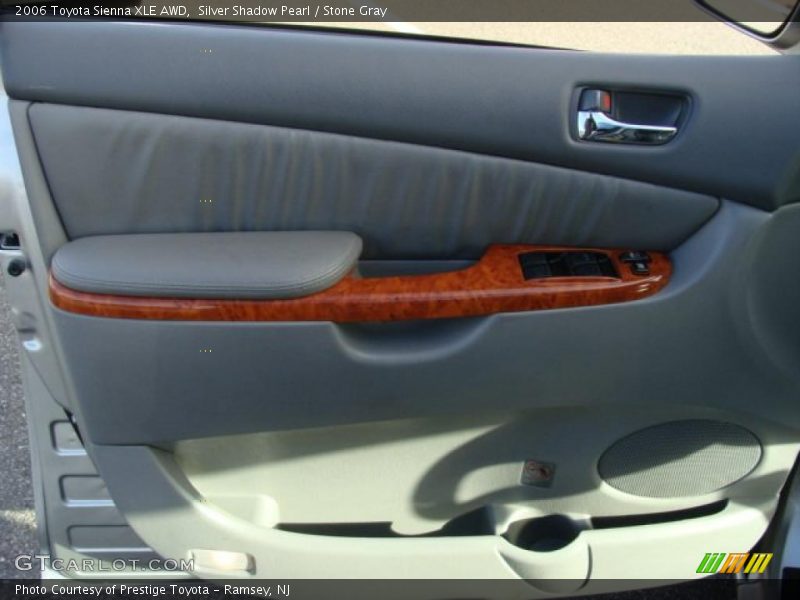 Silver Shadow Pearl / Stone Gray 2006 Toyota Sienna XLE AWD