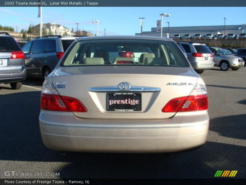 Lunar Mist Metallic / Taupe 2003 Toyota Avalon XL