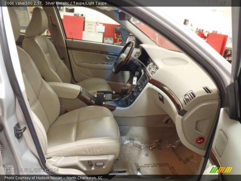Silver Metallic / Taupe/Light Taupe 2006 Volvo S80 2.5T
