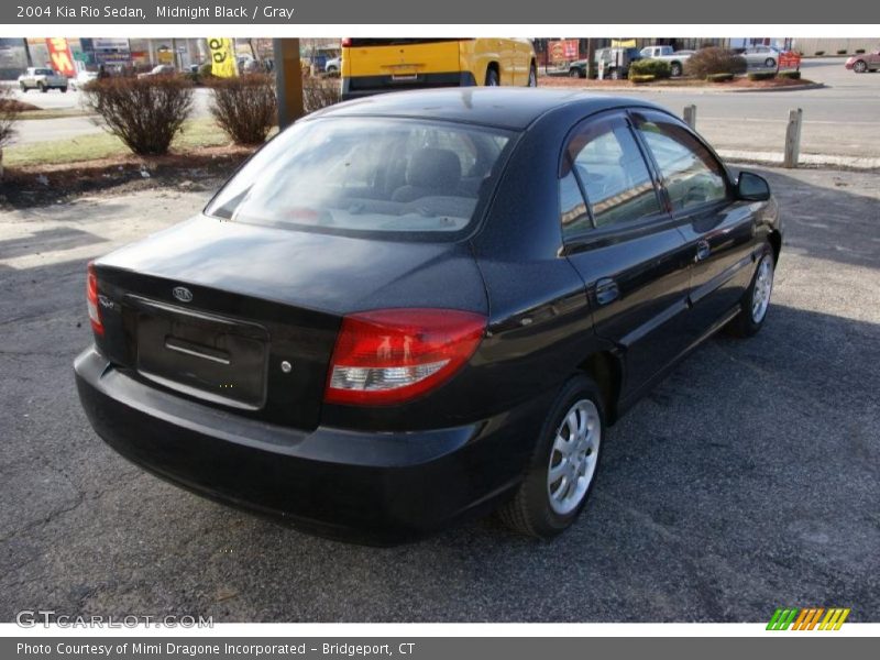 Midnight Black / Gray 2004 Kia Rio Sedan
