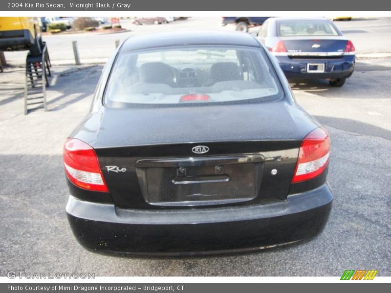 Midnight Black / Gray 2004 Kia Rio Sedan