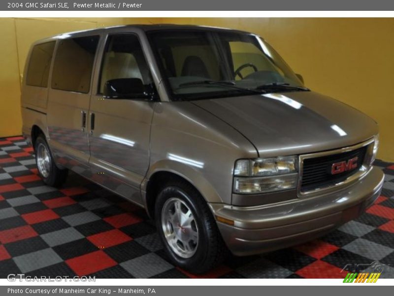 Pewter Metallic / Pewter 2004 GMC Safari SLE