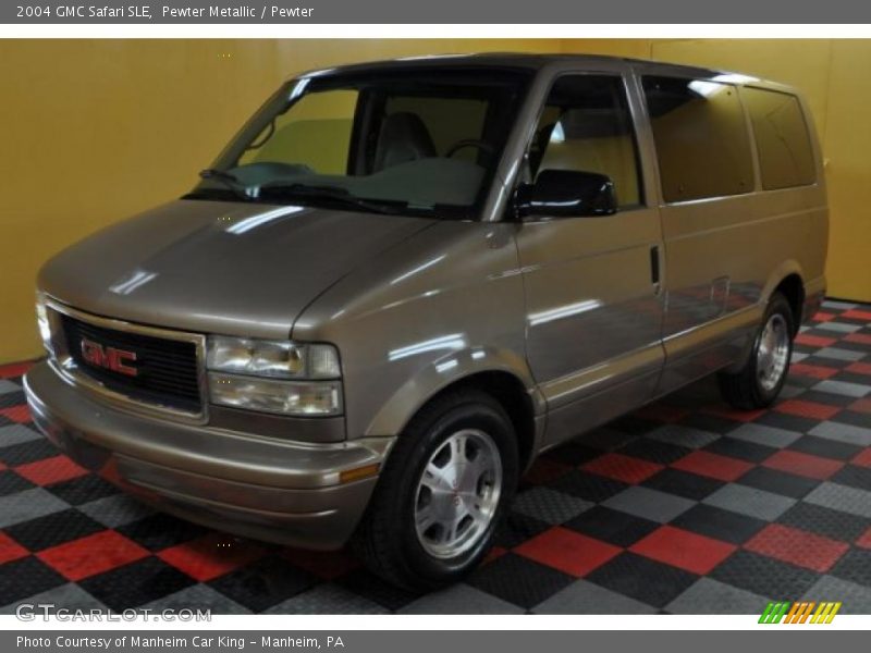 Pewter Metallic / Pewter 2004 GMC Safari SLE