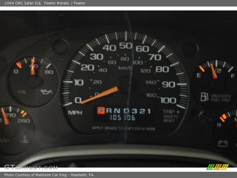 Pewter Metallic / Pewter 2004 GMC Safari SLE