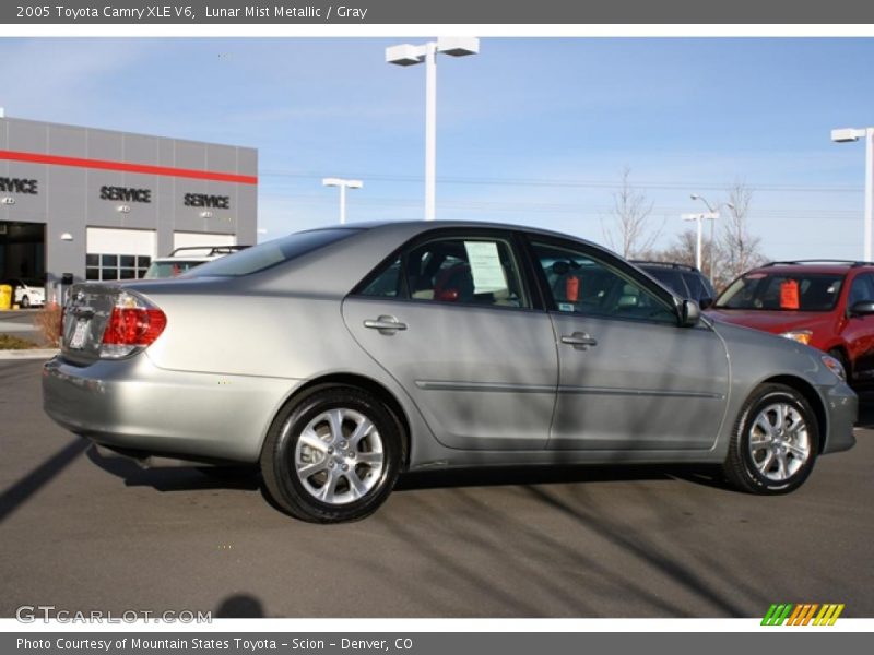 Lunar Mist Metallic / Gray 2005 Toyota Camry XLE V6