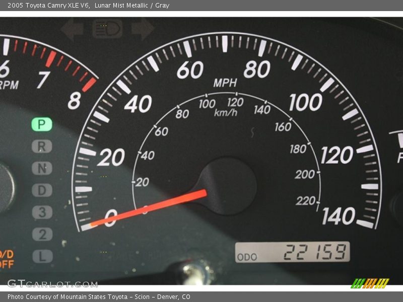 Lunar Mist Metallic / Gray 2005 Toyota Camry XLE V6