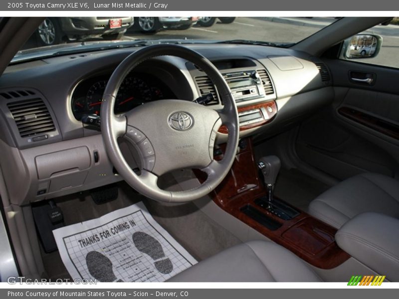 Lunar Mist Metallic / Gray 2005 Toyota Camry XLE V6