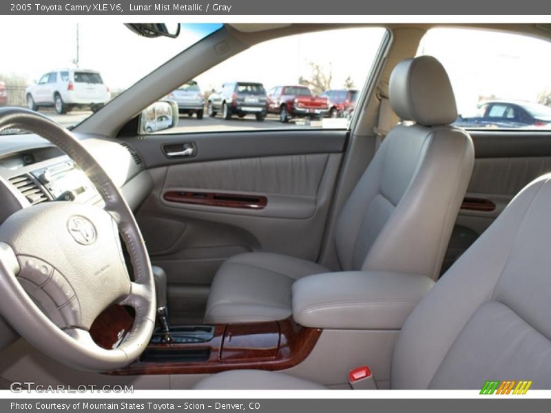 Lunar Mist Metallic / Gray 2005 Toyota Camry XLE V6