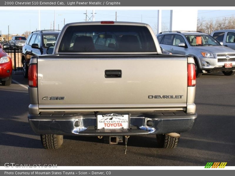 Light Pewter Metallic / Graphite 2000 Chevrolet S10 Extended Cab