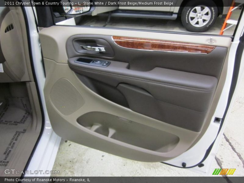 Stone White / Dark Frost Beige/Medium Frost Beige 2011 Chrysler Town & Country Touring - L