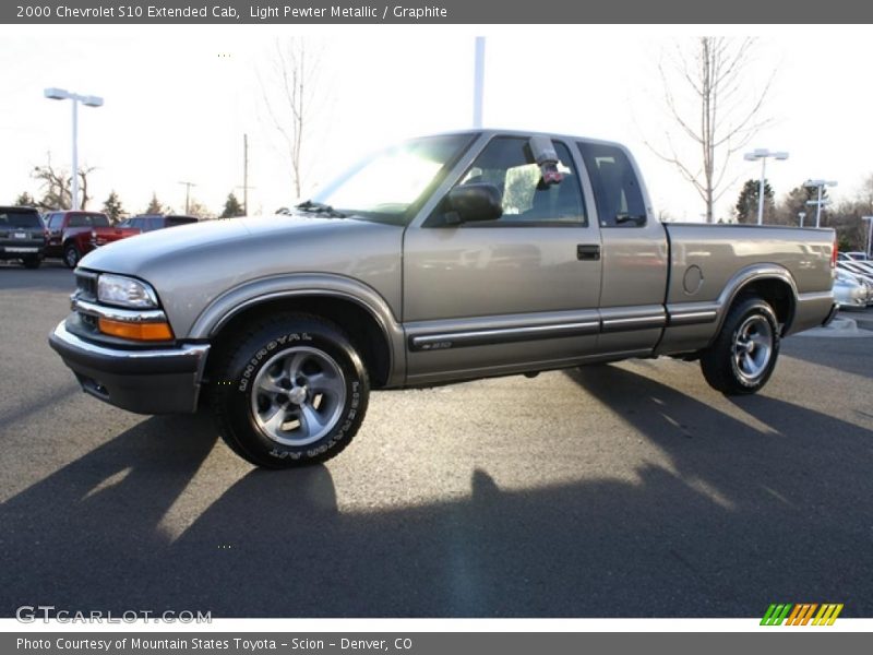 Light Pewter Metallic / Graphite 2000 Chevrolet S10 Extended Cab