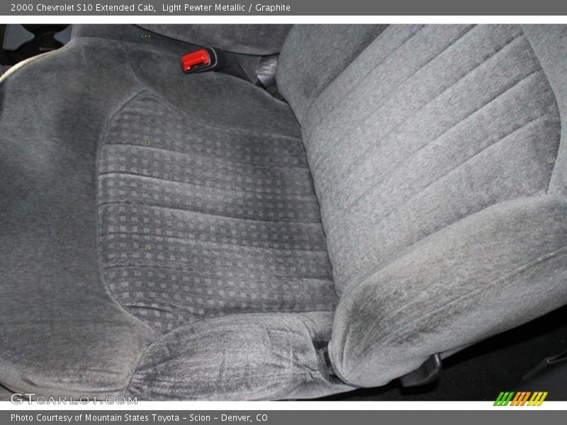 Light Pewter Metallic / Graphite 2000 Chevrolet S10 Extended Cab