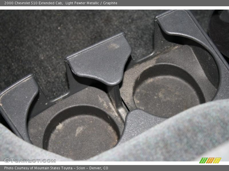 Light Pewter Metallic / Graphite 2000 Chevrolet S10 Extended Cab