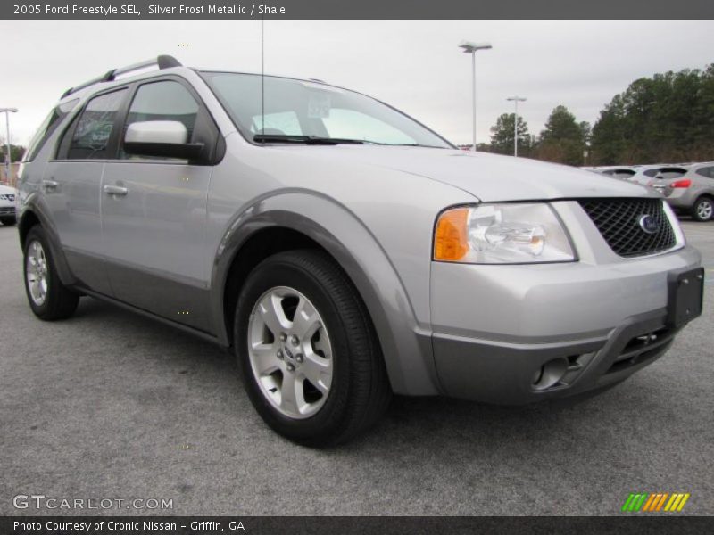 Silver Frost Metallic / Shale 2005 Ford Freestyle SEL