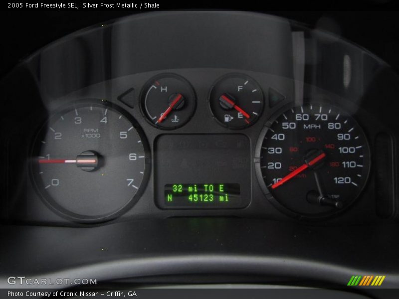 Silver Frost Metallic / Shale 2005 Ford Freestyle SEL