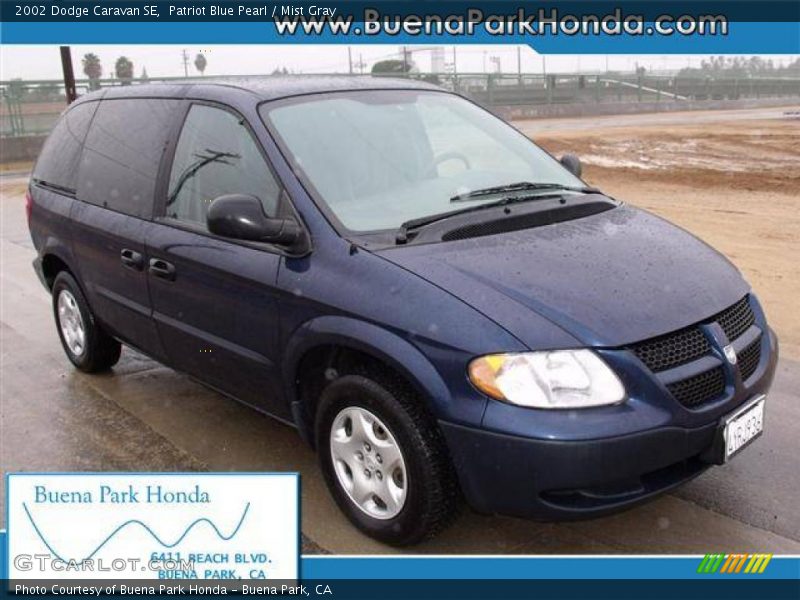 Patriot Blue Pearl / Mist Gray 2002 Dodge Caravan SE