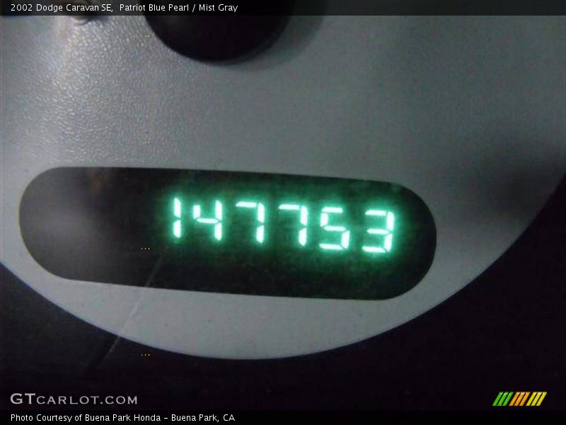 Patriot Blue Pearl / Mist Gray 2002 Dodge Caravan SE