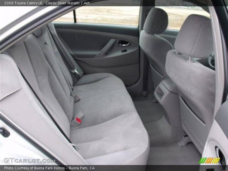 Classic Silver Metallic / Ash 2009 Toyota Camry LE
