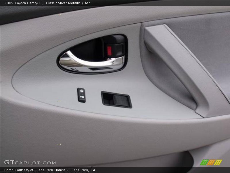 Classic Silver Metallic / Ash 2009 Toyota Camry LE