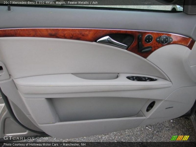 Door Panel of 2007 E 350 4Matic Wagon