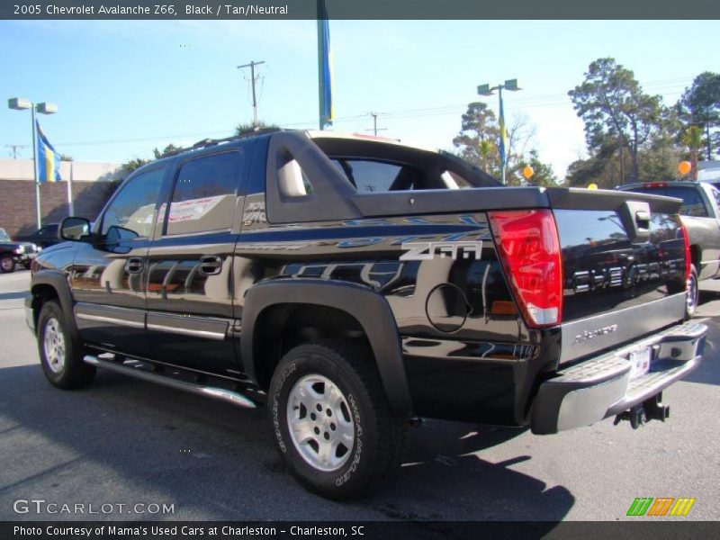 Black / Tan/Neutral 2005 Chevrolet Avalanche Z66