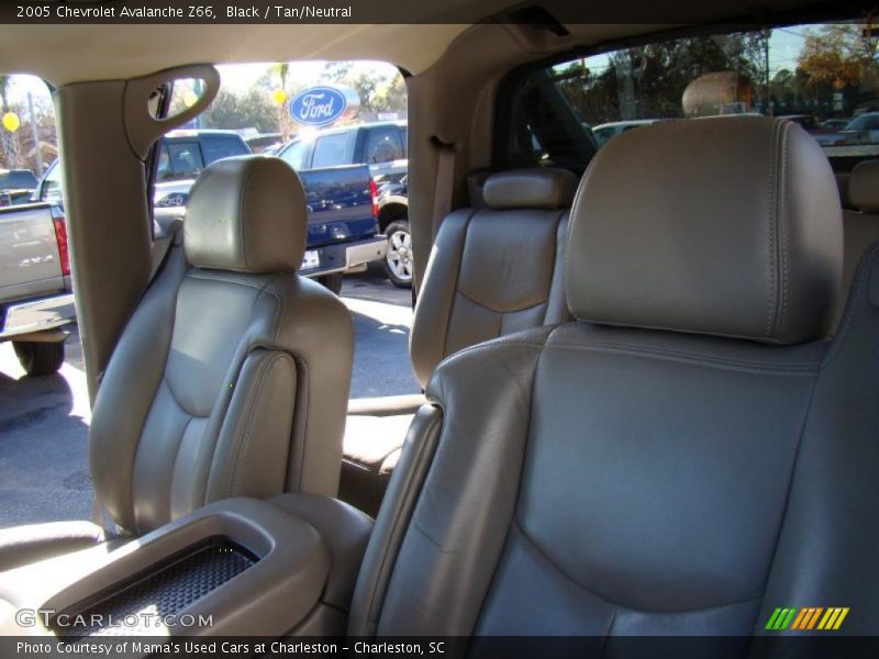 Black / Tan/Neutral 2005 Chevrolet Avalanche Z66