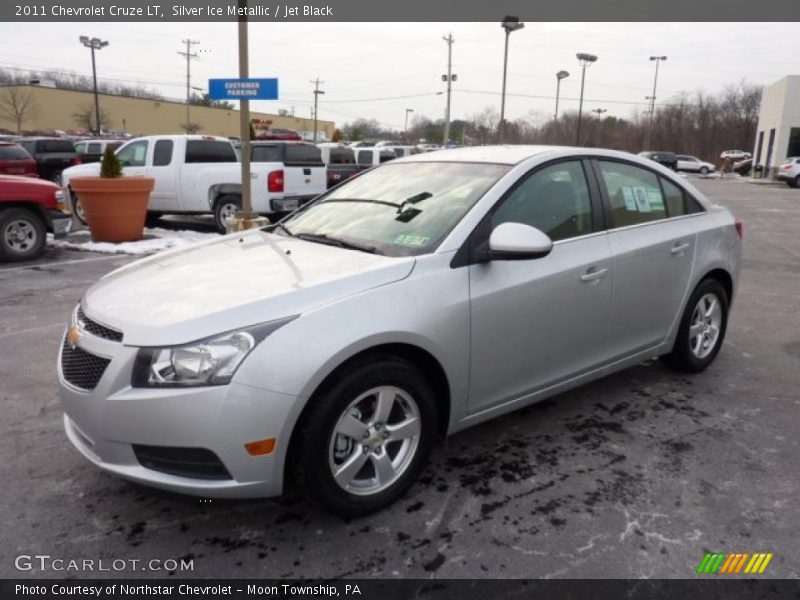 Silver Ice Metallic / Jet Black 2011 Chevrolet Cruze LT