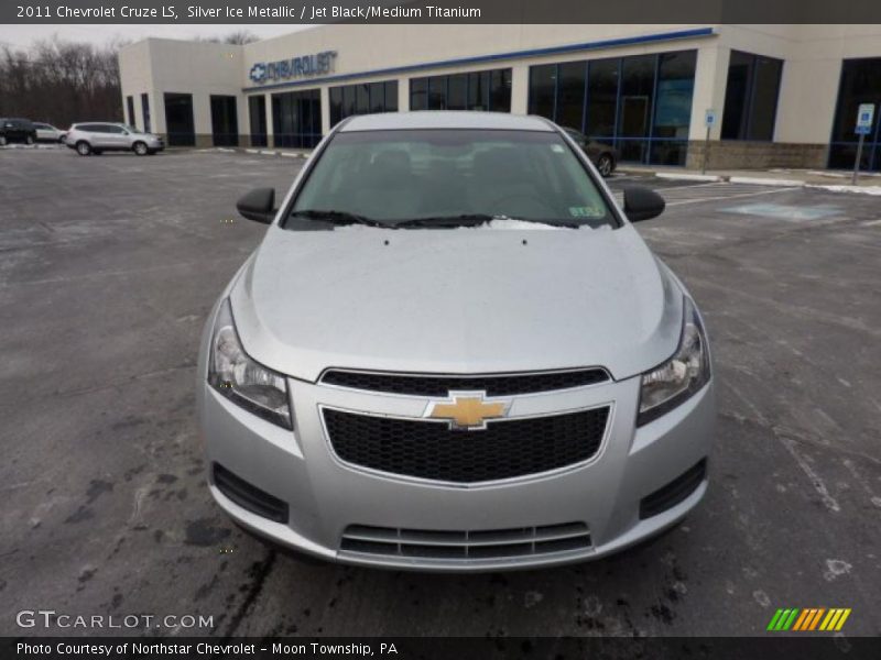 Silver Ice Metallic / Jet Black/Medium Titanium 2011 Chevrolet Cruze LS
