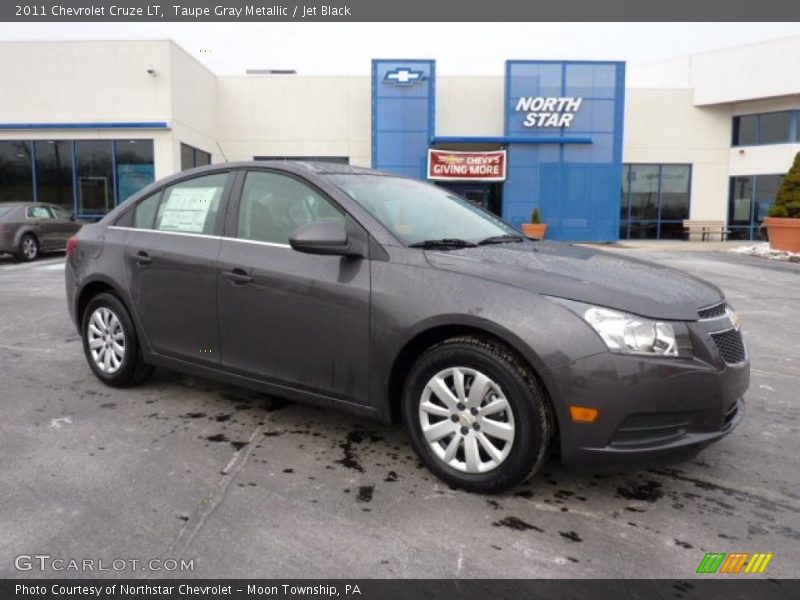 Taupe Gray Metallic / Jet Black 2011 Chevrolet Cruze LT