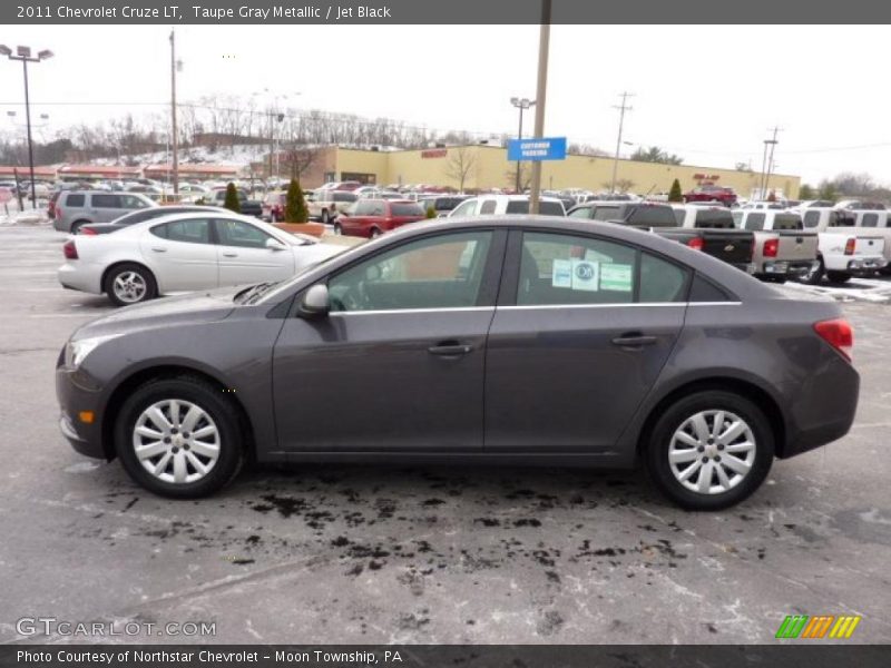 Taupe Gray Metallic / Jet Black 2011 Chevrolet Cruze LT