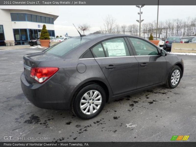 Taupe Gray Metallic / Jet Black 2011 Chevrolet Cruze LT