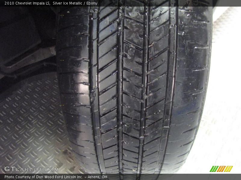 Silver Ice Metallic / Ebony 2010 Chevrolet Impala LS