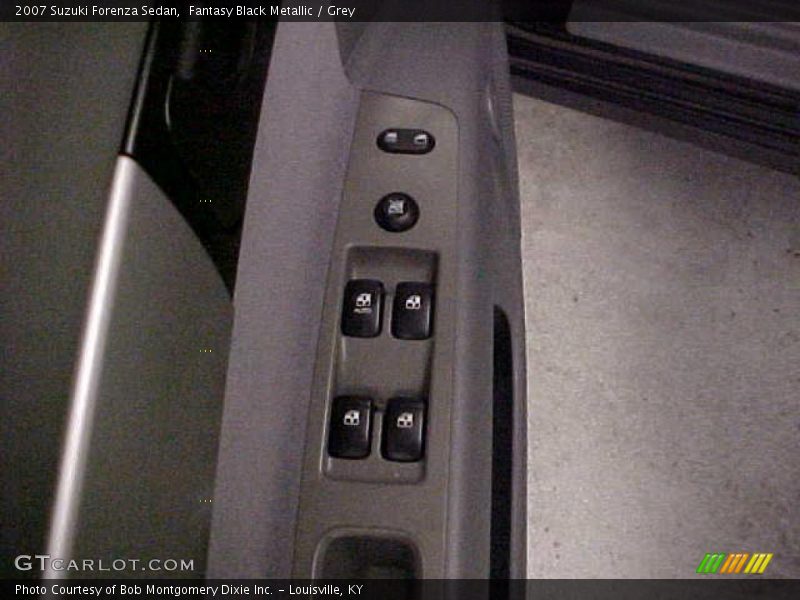 Fantasy Black Metallic / Grey 2007 Suzuki Forenza Sedan