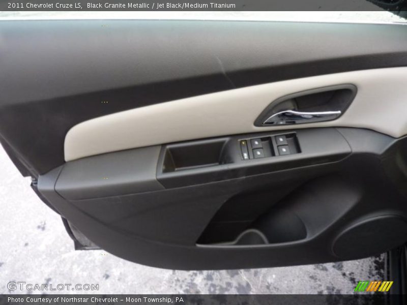 Black Granite Metallic / Jet Black/Medium Titanium 2011 Chevrolet Cruze LS