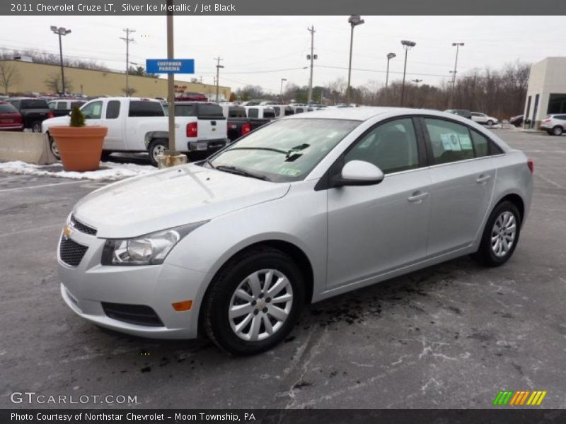 Silver Ice Metallic / Jet Black 2011 Chevrolet Cruze LT
