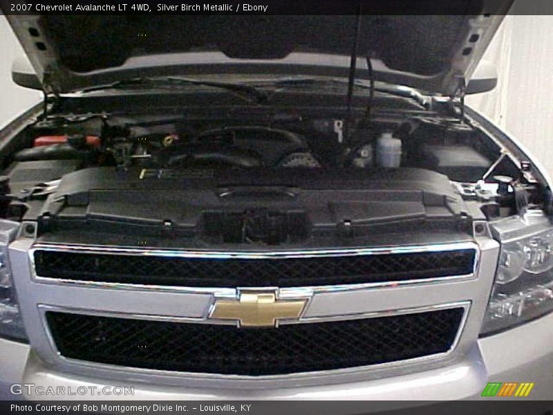 Silver Birch Metallic / Ebony 2007 Chevrolet Avalanche LT 4WD