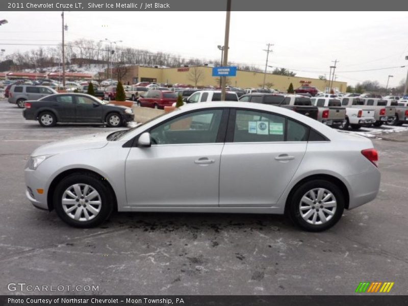 Silver Ice Metallic / Jet Black 2011 Chevrolet Cruze LT
