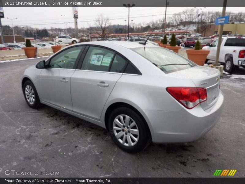Silver Ice Metallic / Jet Black 2011 Chevrolet Cruze LT