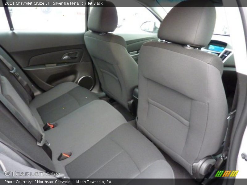 Silver Ice Metallic / Jet Black 2011 Chevrolet Cruze LT