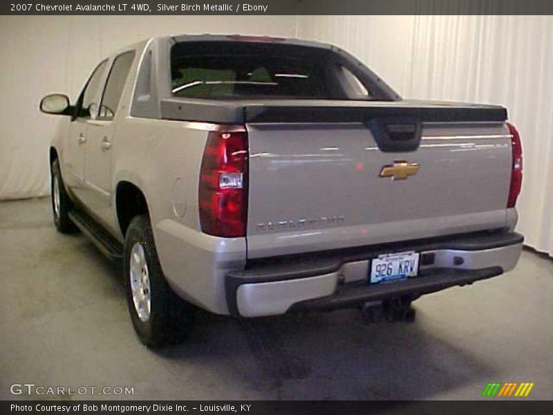 Silver Birch Metallic / Ebony 2007 Chevrolet Avalanche LT 4WD