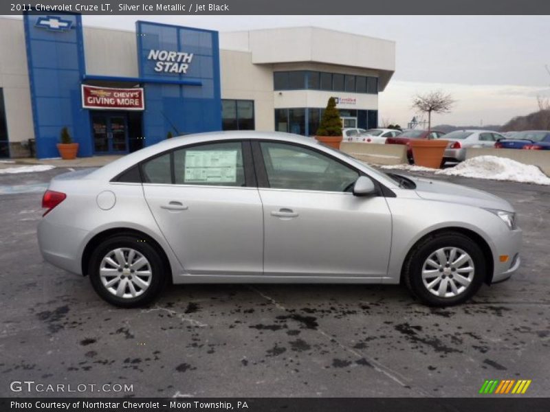 Silver Ice Metallic / Jet Black 2011 Chevrolet Cruze LT