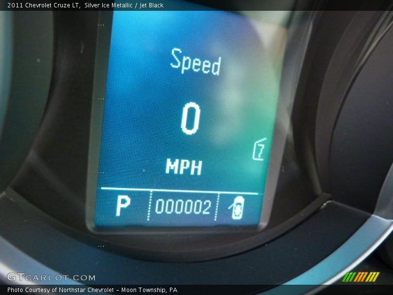 Silver Ice Metallic / Jet Black 2011 Chevrolet Cruze LT