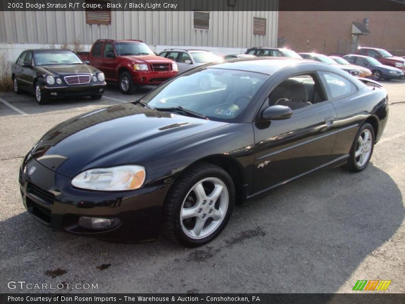 Front 3/4 View of 2002 Stratus R/T Coupe