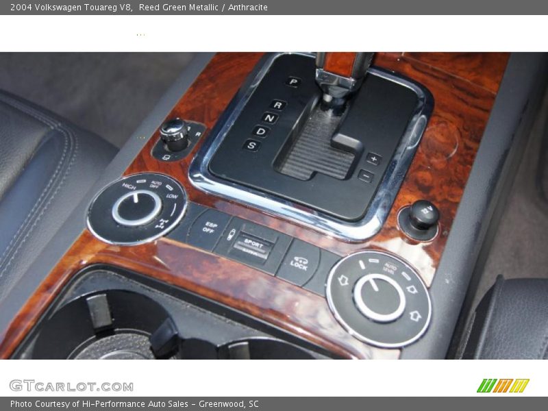 Reed Green Metallic / Anthracite 2004 Volkswagen Touareg V8