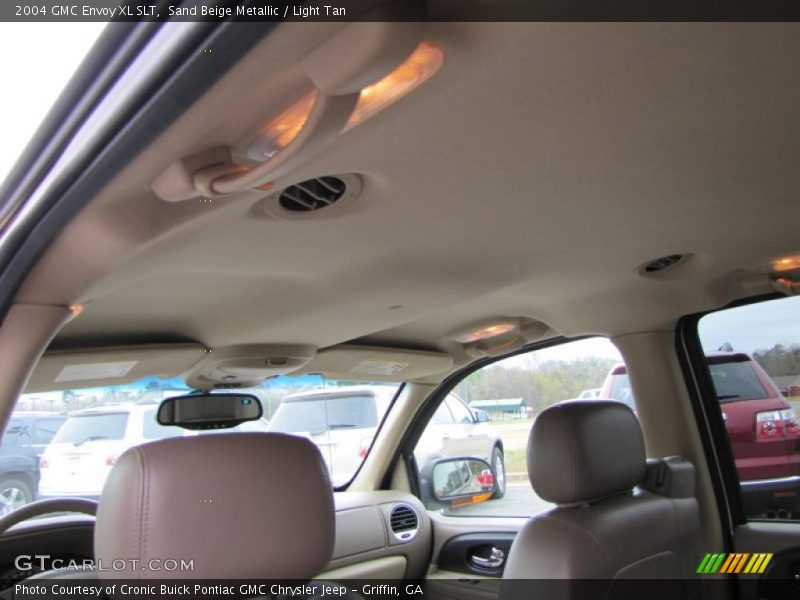 Sand Beige Metallic / Light Tan 2004 GMC Envoy XL SLT